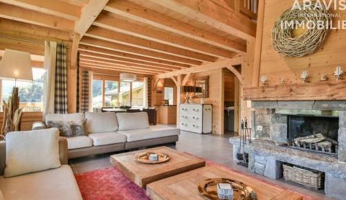 Chalet (8 Adults)