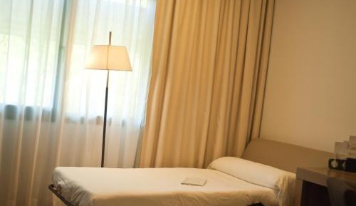 Standar Double Room (2 Adutls+1 Child)