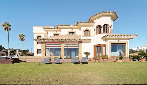 Villa with Sea View