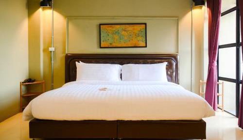 Deluxe King Room