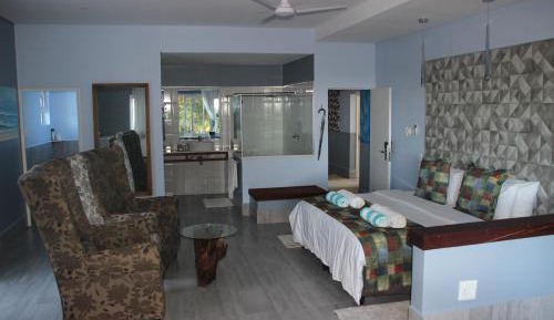 Deluxe Suite with Sea View