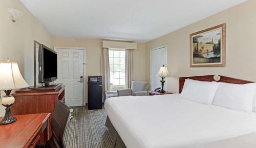 King Room - Non-Smoking