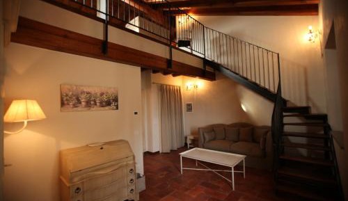 Suite - Split Level