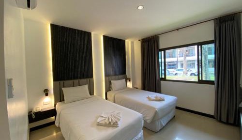 Deluxe Twin Room