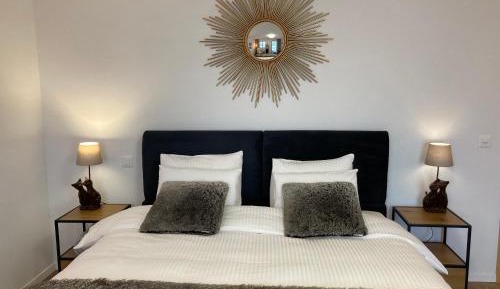 Queen Room with Shared Bathroom