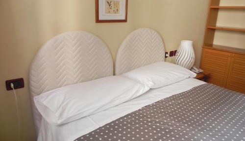 Large Double or Twin Room