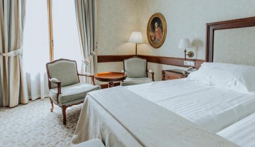  Twin Room with Spa Access
