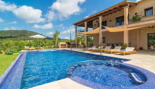 Five-Bedroom Villa