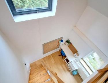 Standard Twin Room with Shared Bathroom