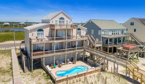 Six-Bedroom House