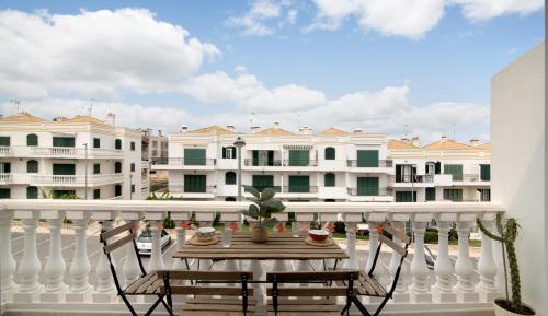 Superior One-Bedroom Apartment with Balcony