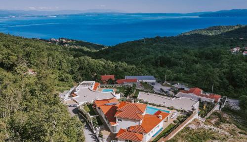 Five-Bedroom Villa