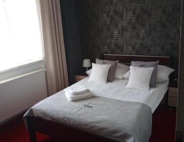 Quadruple Room with Private Bathroom