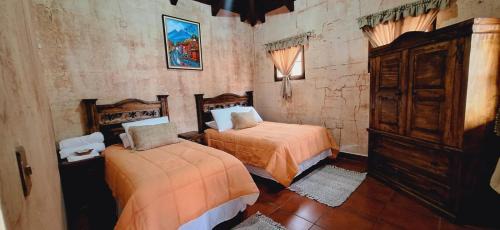 Economy Triple Room with Shared Bathroom