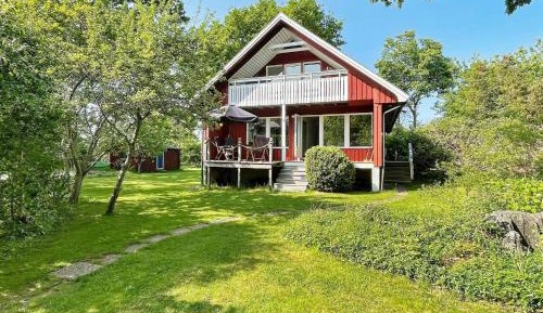 Four-Bedroom Holiday Home