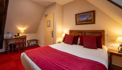 Classic Small Double Room