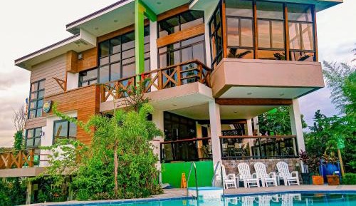 Apartment with Pool View 