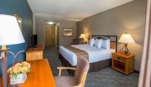 King Room with Mountain View