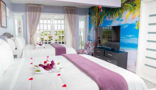 Superior Queen Room with Two Queen Beds