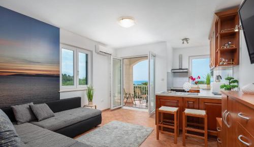 Apartment with Sea View