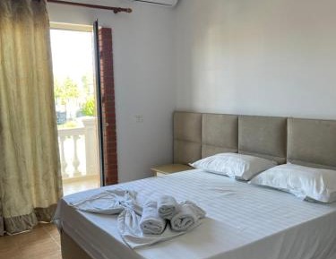 Basic Triple Room