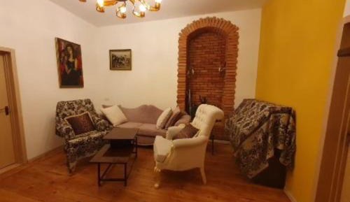 Twin Room with Shared Bathroom