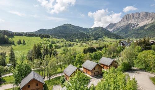 2 Bedroom Apartment with sleeping area for 8 people