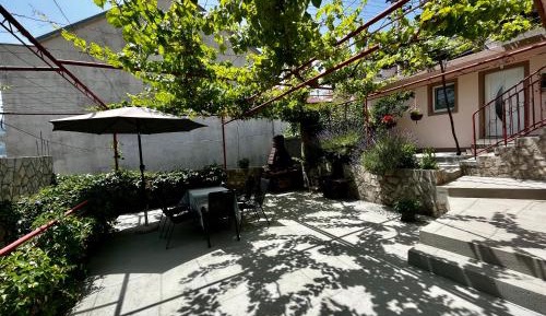 Studio with Garden View