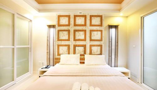 Standard King Room