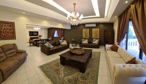Deluxe Villa