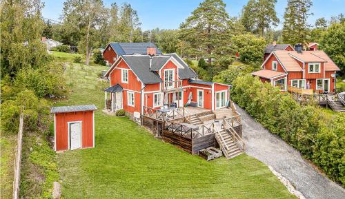 Two-Bedroom Holiday Home