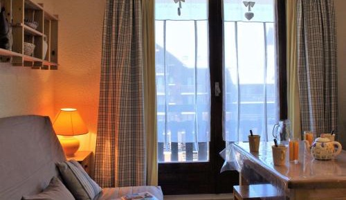 Apartment (4 Adults)