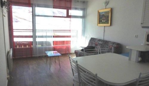 Apartment (6 Adults)