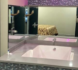 King Room with Spa Bath