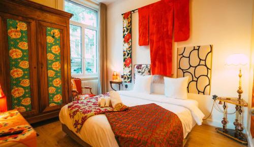 Deluxe Three-Bedroom Apartment with Hot Tub and private garden