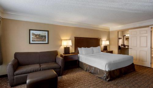 King Room with Bath Tub - Disability Access/Non-Smoking 