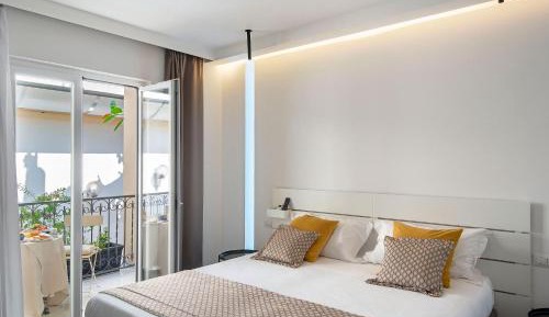 Superior Double or Twin Room with Terrace