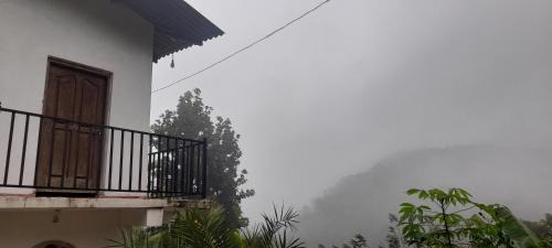 Single Room with Mountain View