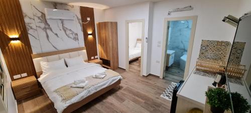 Classic Quadruple Room