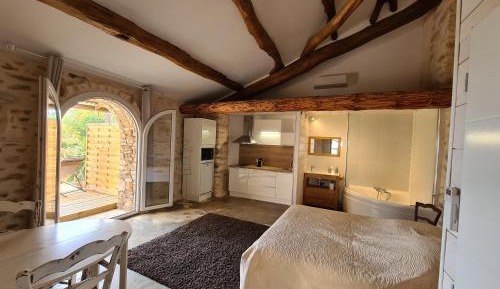 Suite with Garden View