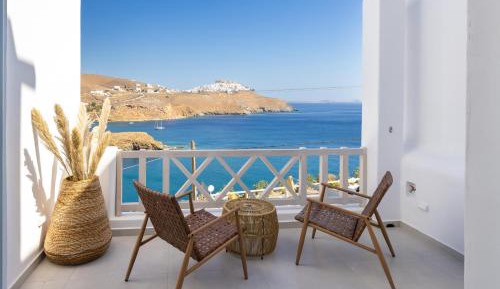 Deluxe Double Room with Balcony and Sea View