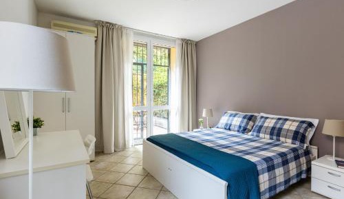 One-Bedroom Apartment Split Level