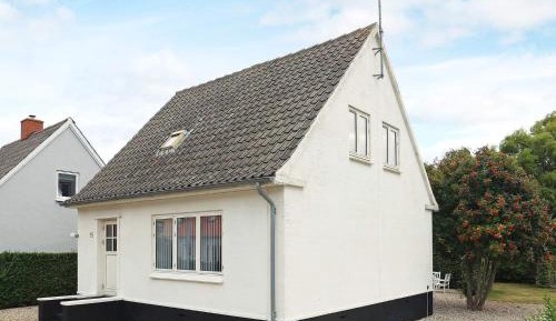 Three-Bedroom Vacation Home 