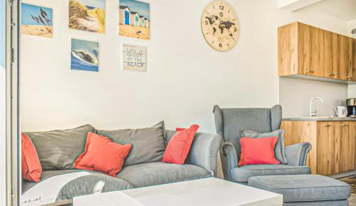 Two-Bedroom Holiday Home