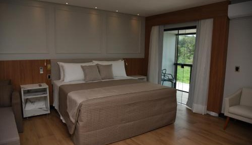 King Suite with Spa Bath