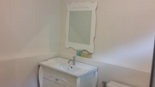 Deluxe Double Bungalow with Garden View 