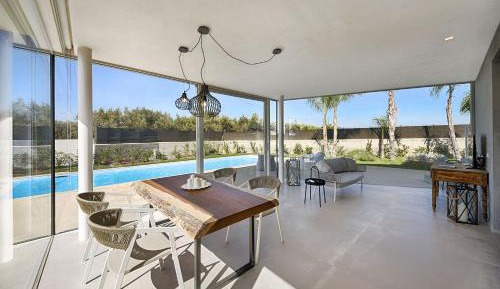 Deluxe Villa