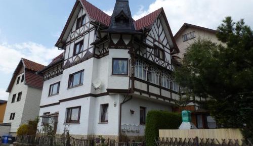 Two-Bedroom Apartment 75 m2