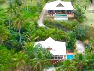 Two Bedroom House with Pool