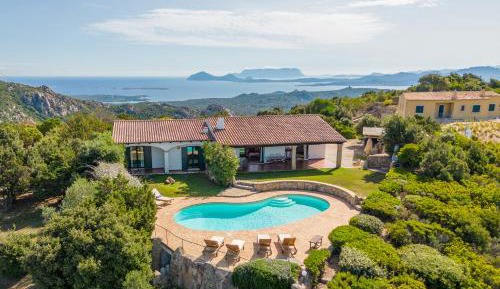 Villa with Sea View